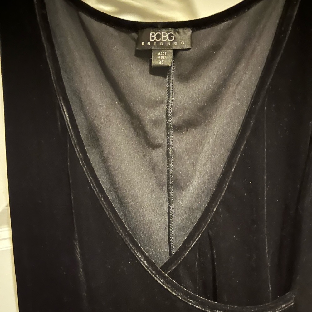 BCBG Black velvet sleeveless dress. Size XS.